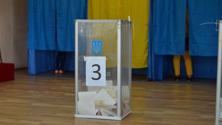 В Киеве выбирали мэра и депутатов 
