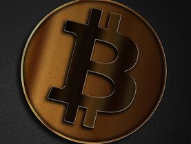 Биткоин упал почти в два раза за полгода. Что происходит с курсом криптовалют