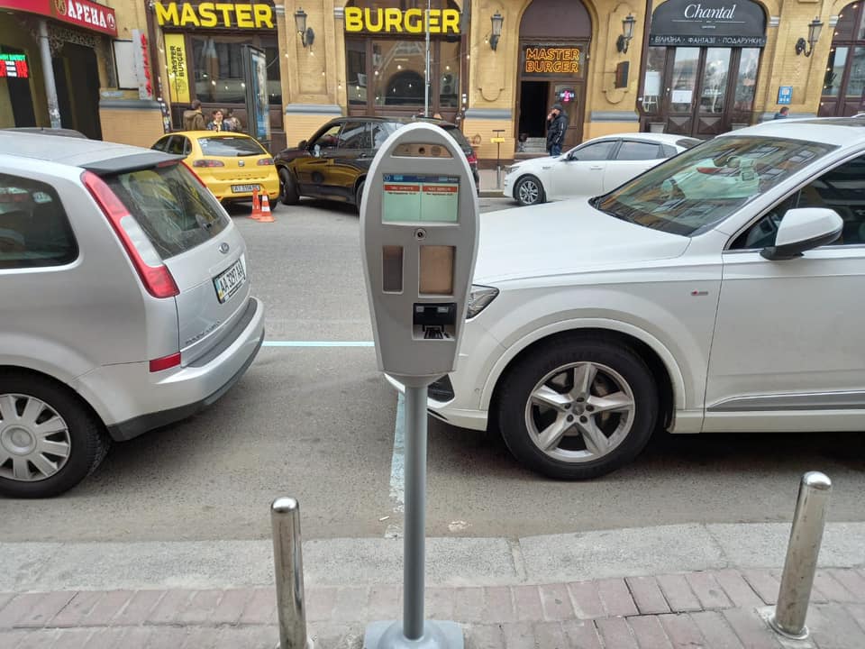 Система автофиксации нарушений правил парковки. Фото: facebook.com/gustelev