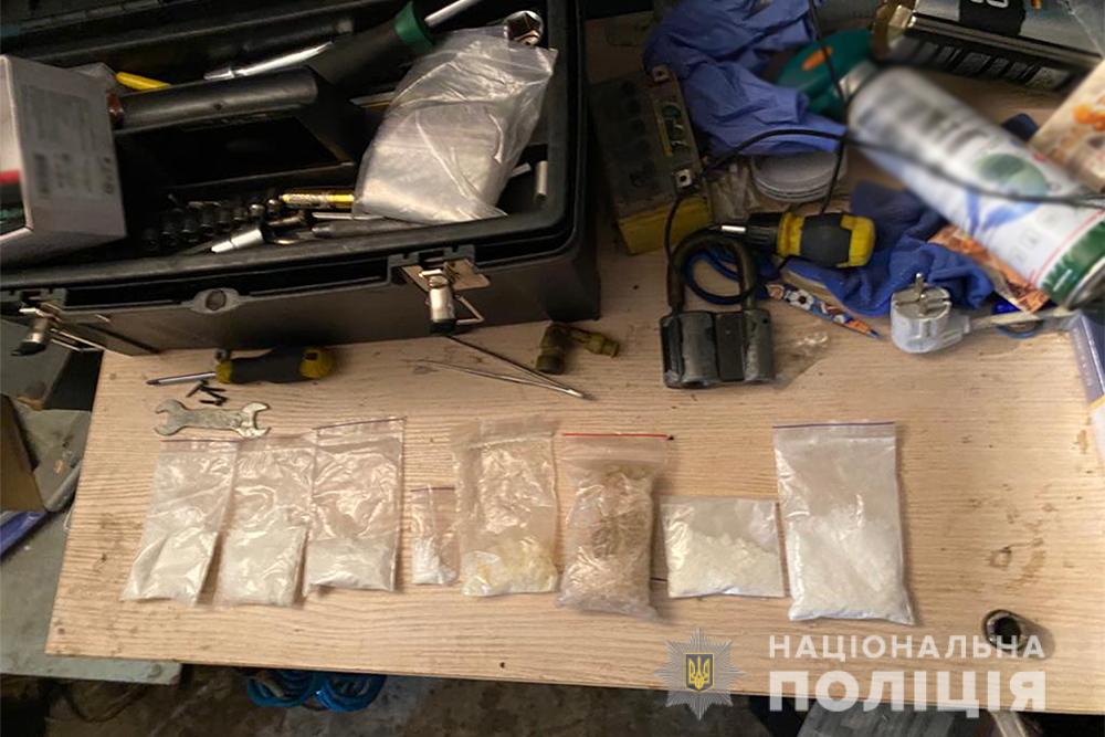 В Киеве задержали наркодиллера, который работал за биткоины. Фото: Полиция Киева